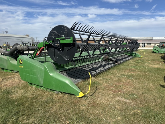 2020 John Deere 745FD Header Combine