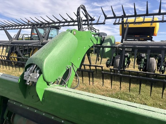 2020 John Deere 745FD Header Combine