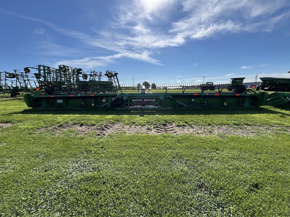 2020 John Deere 745FD Header Combine