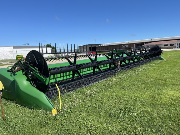 2020 John Deere 745FD Header Combine