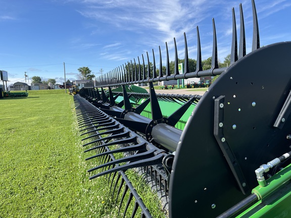 2020 John Deere 745FD Header Combine