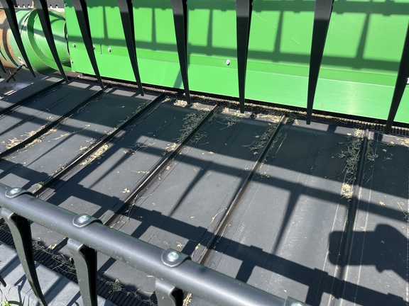 2020 John Deere 745FD Header Combine