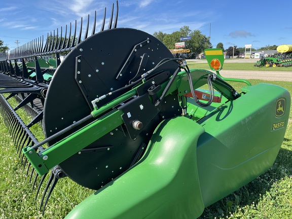 2020 John Deere 745FD Header Combine