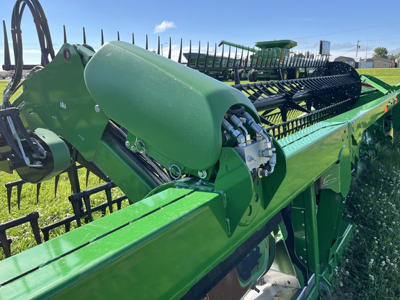 2020 John Deere 745FD Header Combine