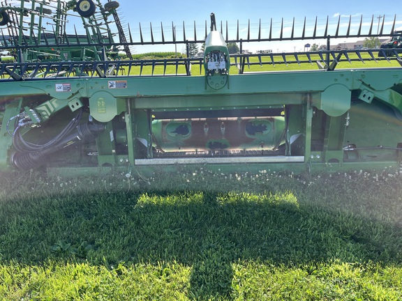 2020 John Deere 745FD Header Combine