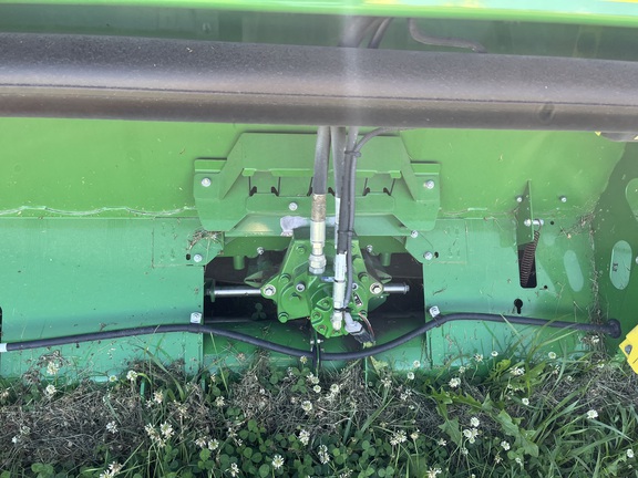 2020 John Deere 745FD Header Combine