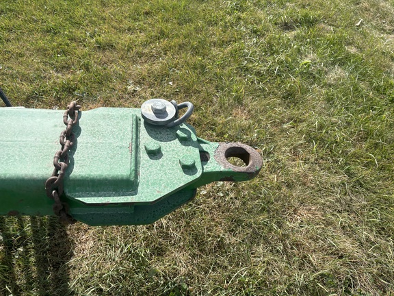 2011 John Deere 2210 Field Cultivator