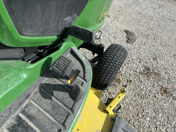 2016 John Deere X734 Garden Tractor