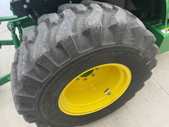 2020 John Deere 4066R Tractor Compact