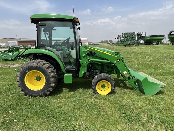 2020 John Deere 4066R Tractor Compact