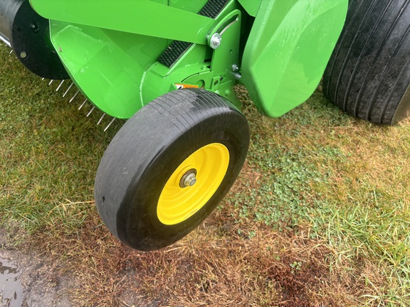 2024 John Deere 561R Baler/Round