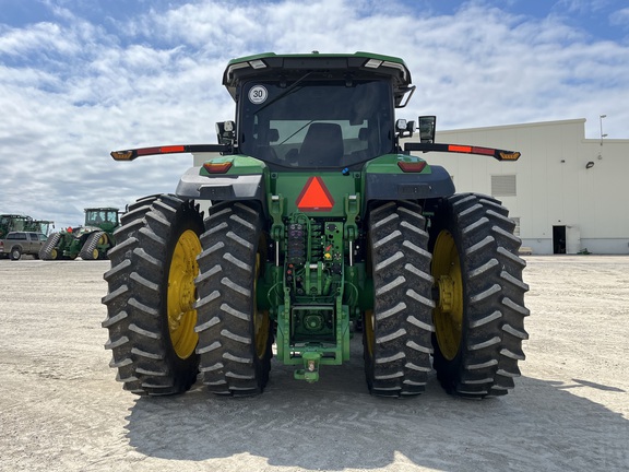 2024 John Deere 8R 250 Tractor