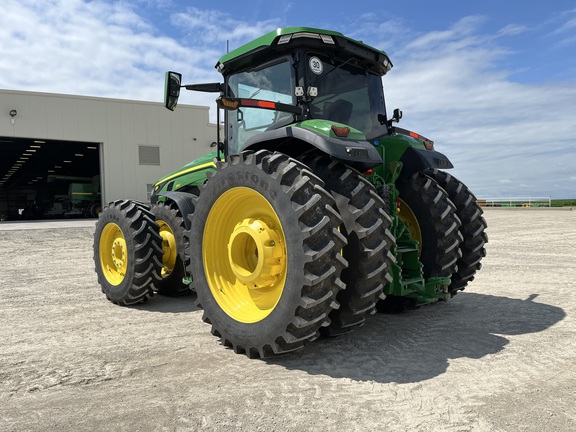 2024 John Deere 8R 250 Tractor