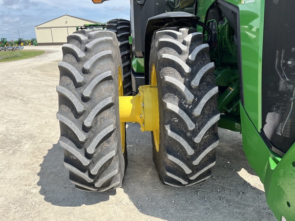 2024 John Deere 8R 250 Tractor