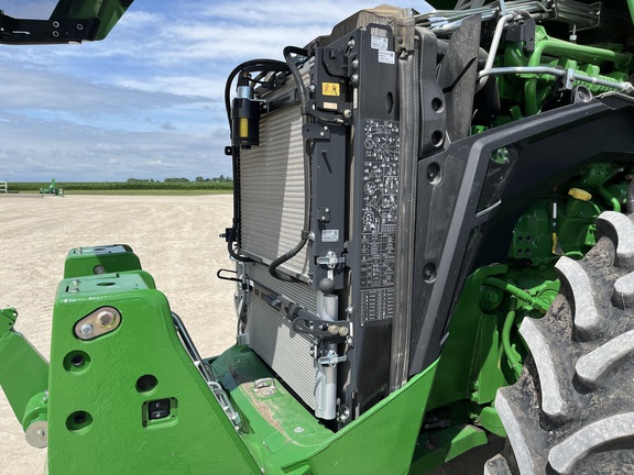 2024 John Deere 8R 250 Tractor