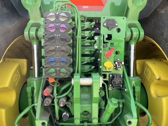 2024 John Deere 8R 250 Tractor