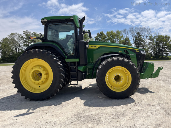 2024 John Deere 8R 250 Tractor