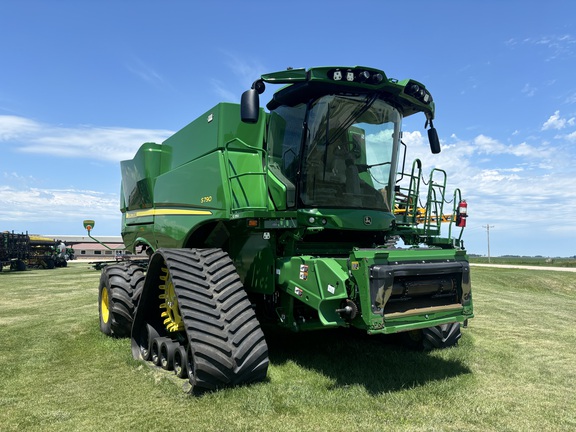 2021 John Deere S790 Combine