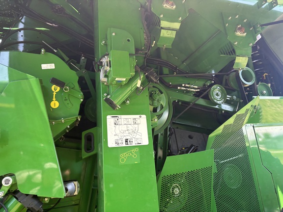 2021 John Deere S790 Combine