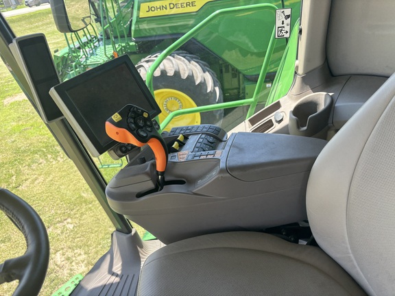 2021 John Deere S790 Combine