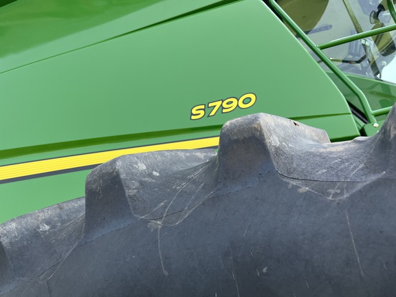 2024 John Deere S790 Combine