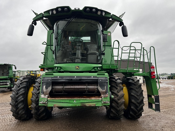 2023 John Deere S780 Combine