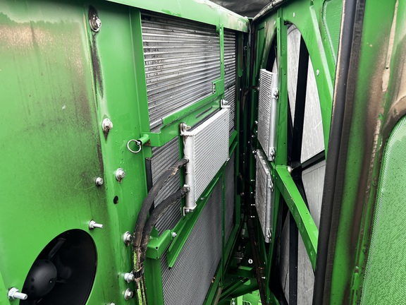 2023 John Deere S780 Combine