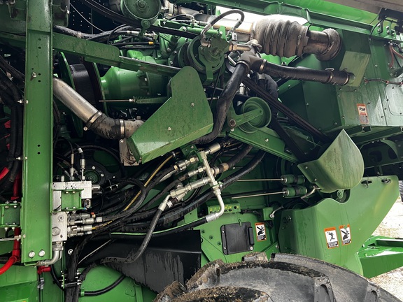 2023 John Deere S780 Combine