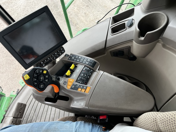 2023 John Deere S780 Combine