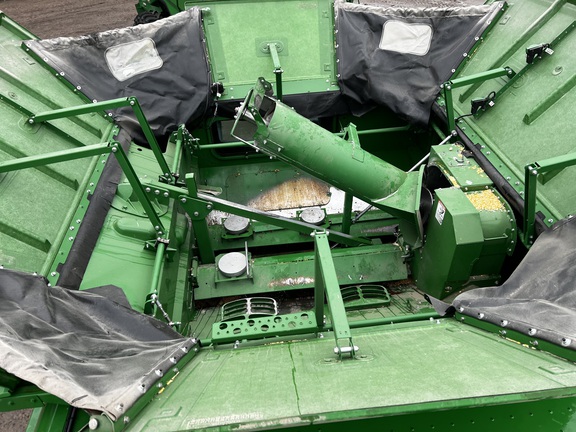 2023 John Deere S780 Combine