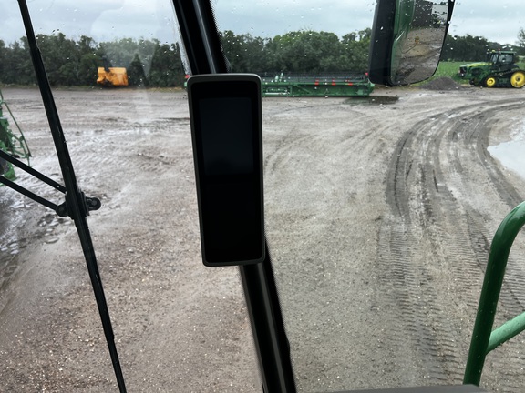 2023 John Deere S780 Combine