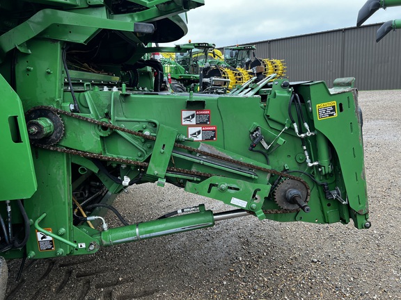 2023 John Deere S780 Combine
