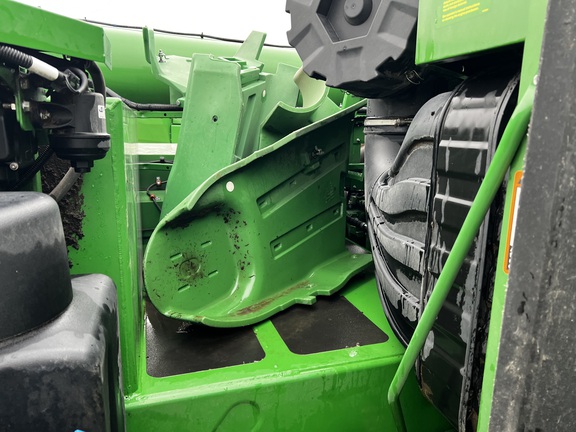 2023 John Deere S780 Combine