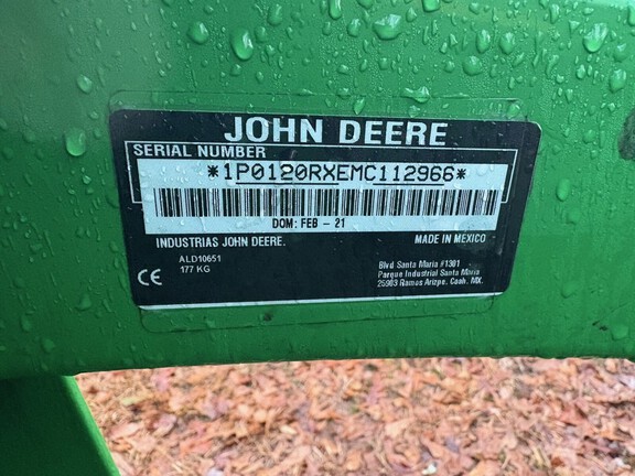 2021 John Deere 2025R Tractor Compact