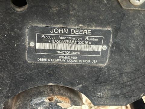 2021 John Deere 2025R Tractor Compact