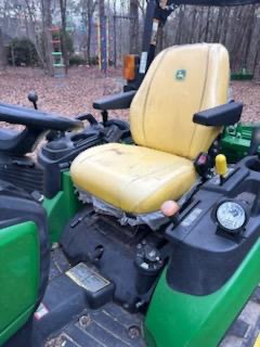 2021 John Deere 2025R Tractor Compact