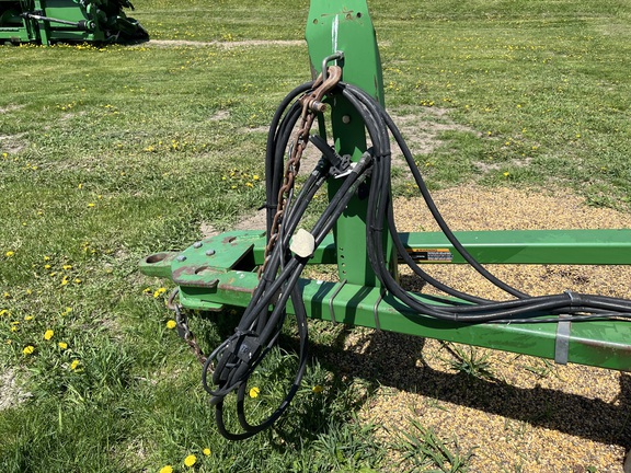2003 John Deere 2200 Field Cultivator