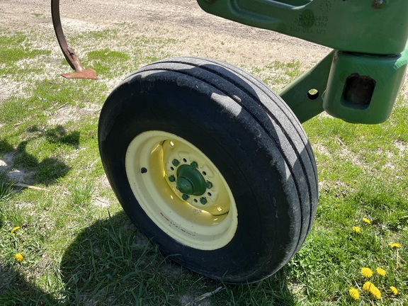2003 John Deere 2200 Field Cultivator