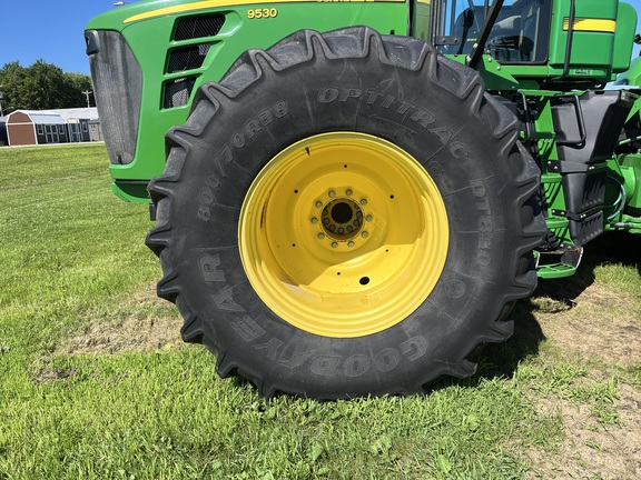 2010 John Deere 9530 Tractor 4WD