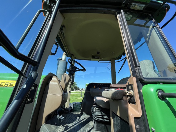 2010 John Deere 9530 Tractor 4WD