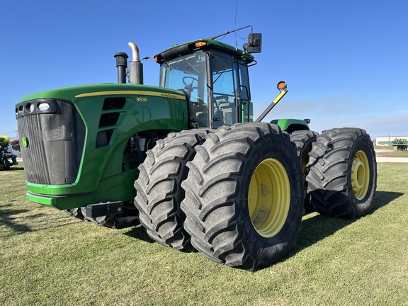 2010 John Deere 9530 Tractor 4WD