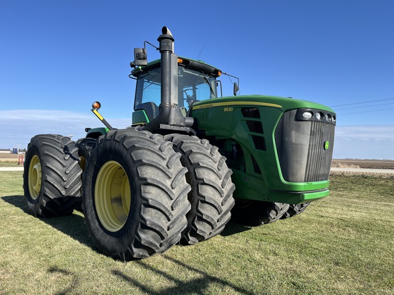2010 John Deere 9530 Tractor 4WD