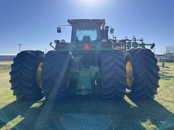2010 John Deere 9530 Tractor 4WD