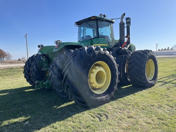 2010 John Deere 9530 Tractor 4WD