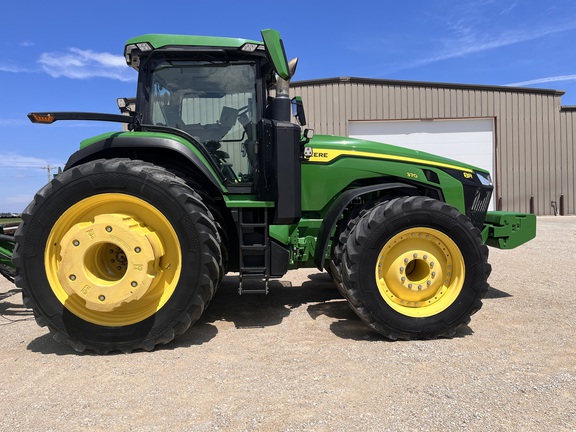 2020 John Deere 8R 370 Tractor