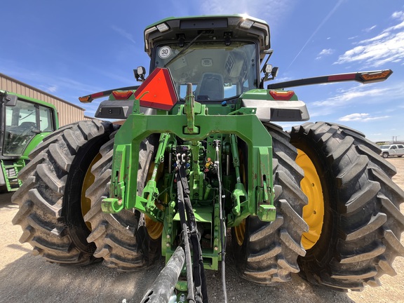 2020 John Deere 8R 370 Tractor
