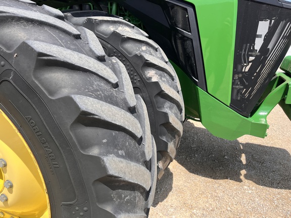 2020 John Deere 8R 370 Tractor
