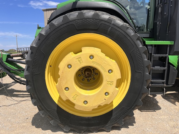 2020 John Deere 8R 370 Tractor