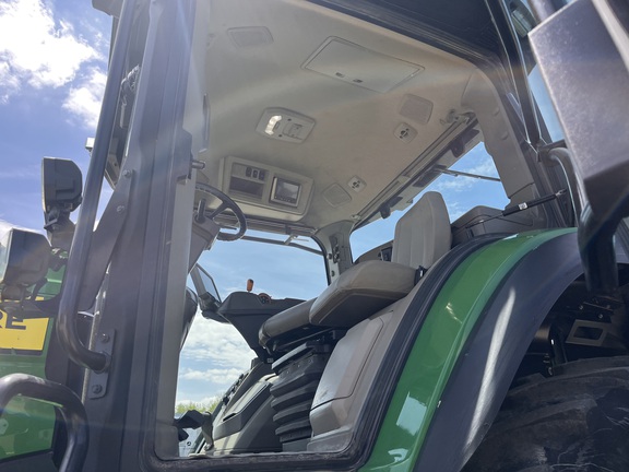2020 John Deere 8R 370 Tractor