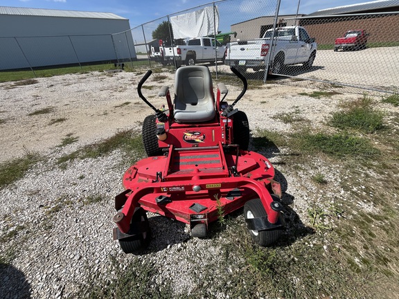2004 Country Clipper 2560KOTC Mower/Zero Turn